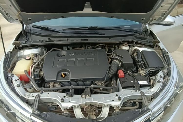 Used Toyota Corolla 2017 Revised Version 1.6L S-CVT GL Engine Bay