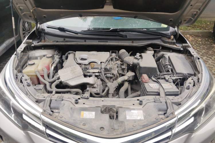 Used Toyota Corolla 2017 Revised Version 1.2T S-CVT GL-i Engine Bay