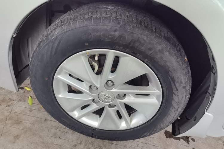 Used Toyota Corolla 2017 1.2T CVT GL Exterior 2