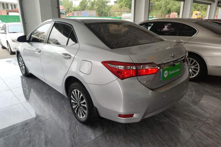 Used Toyota Corolla 2017 Revised Version 1.2T S-CVT GL Exterior 2