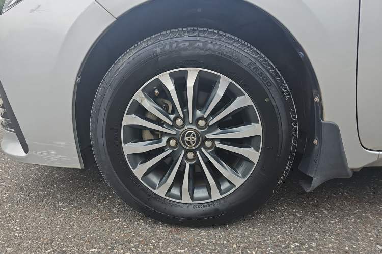 Used Toyota Corolla 2017 Revised Version 1.2T S-CVT GL Exterior 2