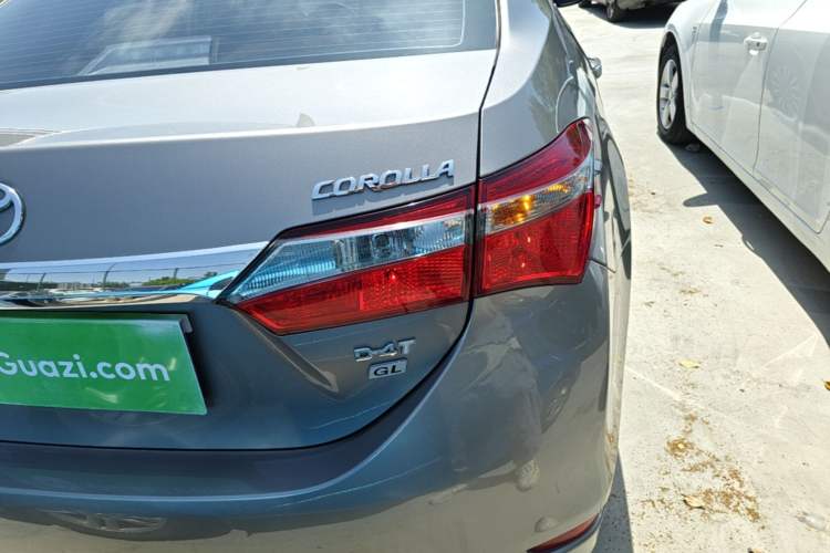 Used Toyota Corolla 2017 Revised Version 1.2T S-CVT GL Exterior 3