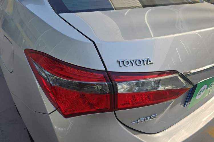 Used Toyota Corolla 2017 Revised Version 1.2T S-CVT GL Exterior 5