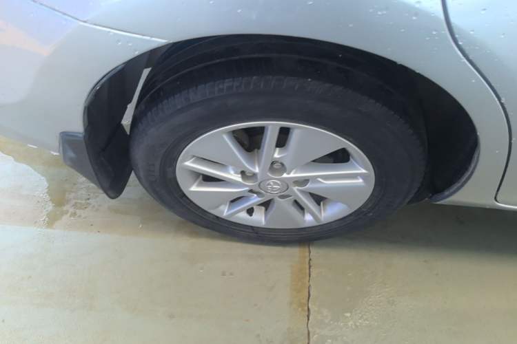 Used Toyota Corolla 2017 Revised Version 1.6L S-CVT GL Exterior 5