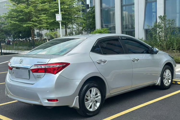 Used Toyota Corolla 2017 1.2T CVT GL Exterior 6