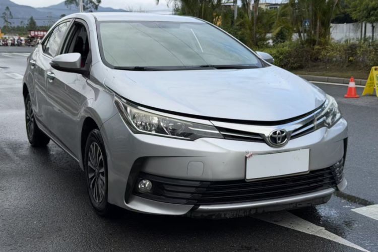 Used Toyota Corolla 2017 Revised Version 1.2T S-CVT GL Exterior 9