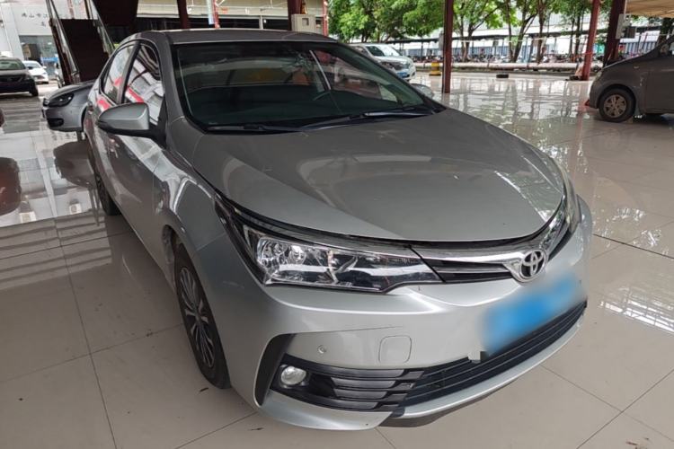 Used Toyota Corolla 2017 Revised Version 1.2T S-CVT GL Front Right 45 Deg