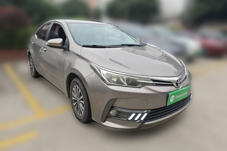 Used Toyota Corolla 2017 Revised Version 1.2T S-CVT GL Front Right 45 Deg