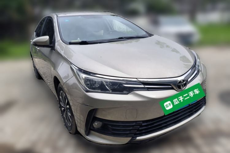 Used Toyota Corolla 2017 Revised Version 1.2T S-CVT GL Front Right 45 Deg