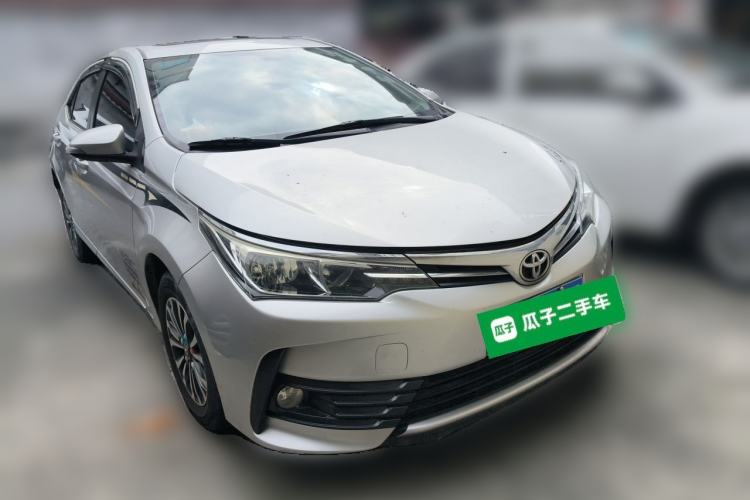 Used Toyota Corolla 2017 Revised Version 1.2T S-CVT GL-i Front Right 45 Deg