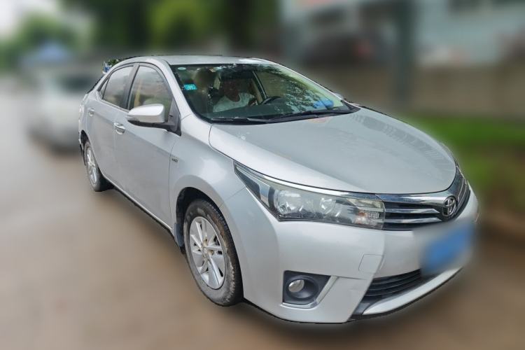 Used Toyota Corolla 2017 Revised Version 1.6L S-CVT GL Front Right 45 Deg