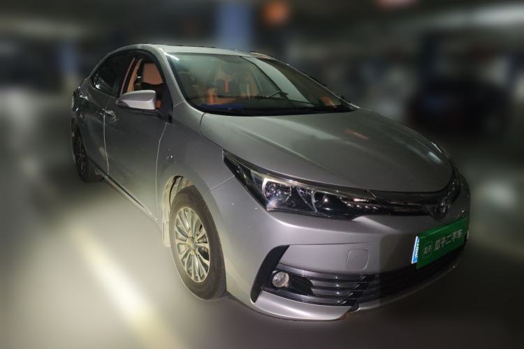 Used Toyota Corolla 2017 Revised Version 1.2T S-CVT GL-i Front Right 45 Deg