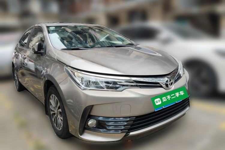 Used Toyota Corolla 2017 Revised Version 1.2T S-CVT GL Front Right 45 Deg