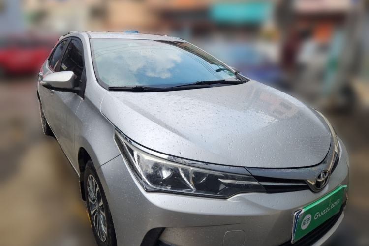 Used Toyota Corolla 2017 Revised Version 1.2T S-CVT GL Front Right 45 Deg