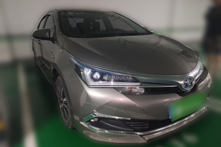 Used Toyota Corolla 2017 Revised Dual-Engine 1.8L E-CVT Elite Edition Front Right 45 Deg