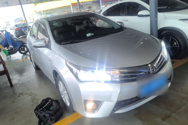 Used Toyota Corolla 2017 Revised Version 1.6L S-CVT GL Front Right 45 Deg