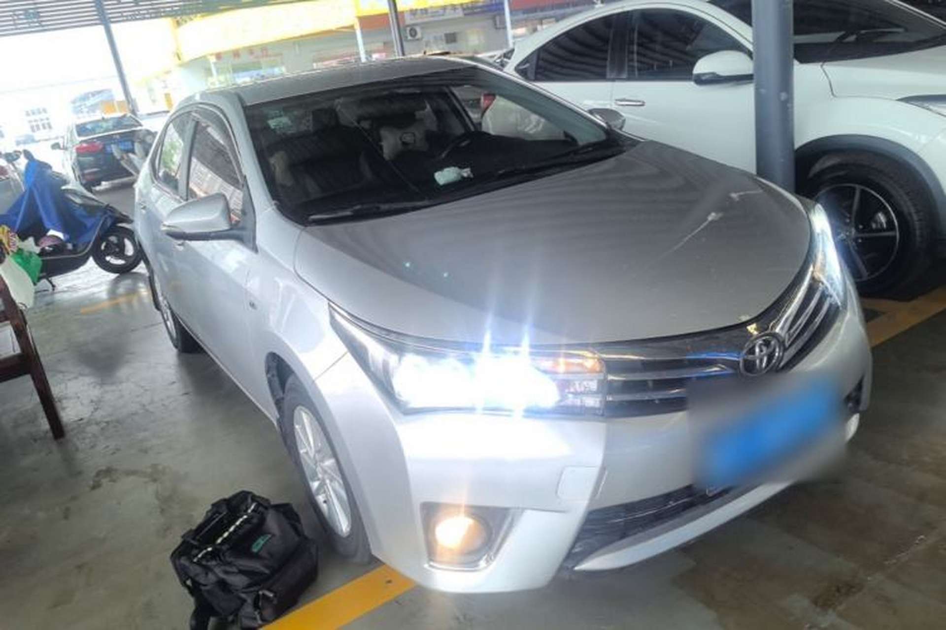 Used Toyota Corolla 2017 Revised Version 1.6L S-CVT GL Front Right 45 Deg