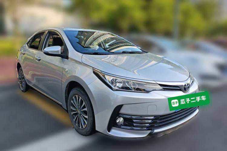 Used Toyota Corolla 2017 Revised Version 1.2T S-CVT GL Front Right 45 Deg
