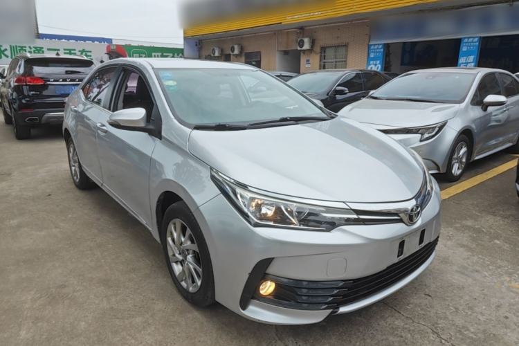 Used Toyota Corolla 2017 Revised Version 1.2T S-CVT GL-i Leather Edition Front Right 45 Deg