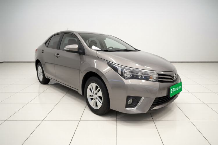 Used Toyota Corolla 2017 1.6L CVT GL Front Right 45 Deg