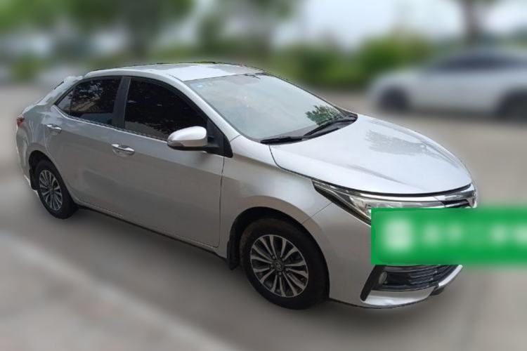 Used Toyota Corolla 2017 Revised Version 1.2T S-CVT GL-i Front Right 45 Deg