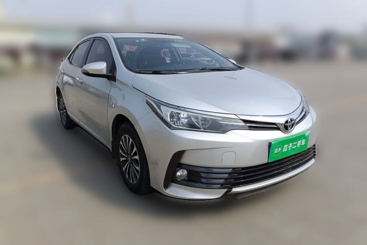 Used Toyota Corolla 2017 Revised Version 1.2T S-CVT GL-i Front Right 45 Deg