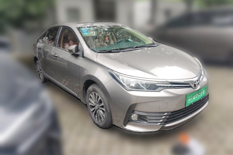 Used Toyota Corolla 2017 Revised Version 1.2T S-CVT GL-i Front Right 45 Deg
