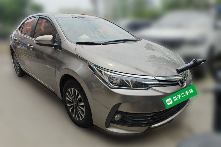 Used Toyota Corolla 2017 Revised Version 1.2T S-CVT GL-i Front Right 45 Deg