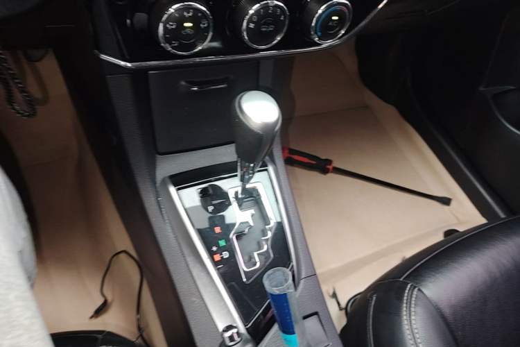 Used Toyota Corolla 2017 1.6L CVT GL Gear Lever