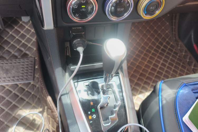 Used Toyota Corolla 2017 Revised Version 1.2T S-CVT GL Gear Lever