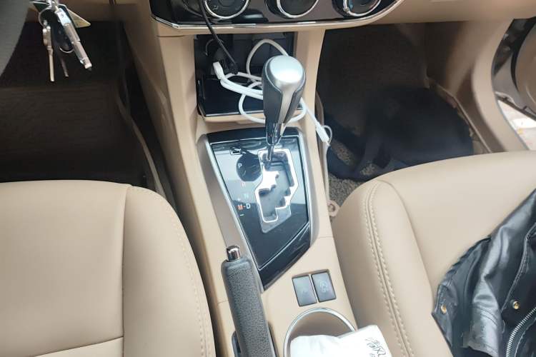 Used Toyota Corolla 2017 1.2T CVT GL Gear Lever
