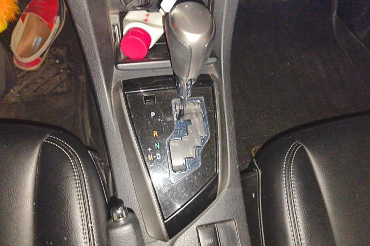 Used Toyota Corolla 2017 Revised Version 1.6L S-CVT GL Gear Lever