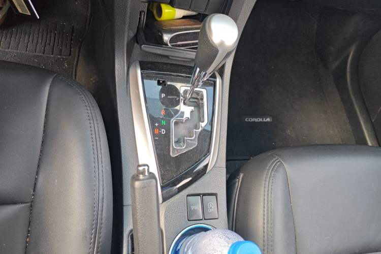 Used Toyota Corolla 2017 Revised Version 1.2T S-CVT GL Gear Lever