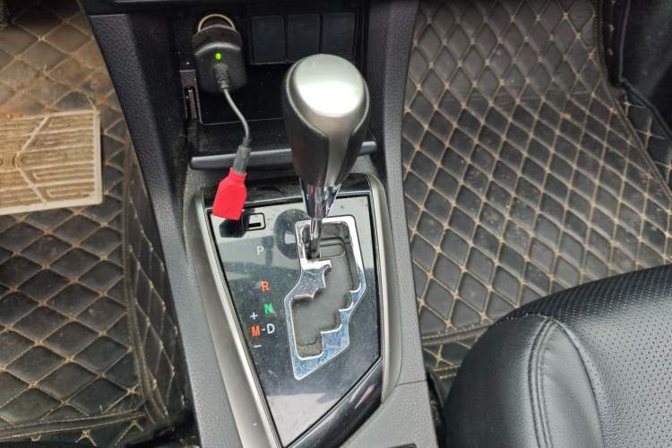 Used Toyota Corolla 2017 1.2T CVT GL-i Gear Lever