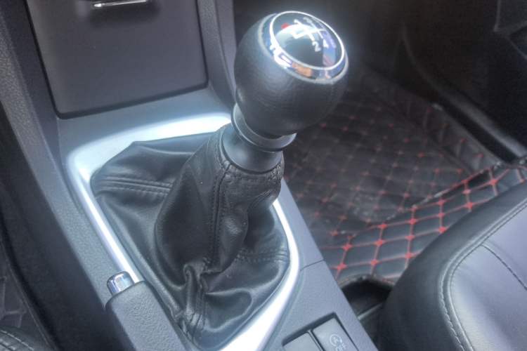 Used Toyota Corolla 2017 Revised Version 1.2T Manual GL Gear Lever