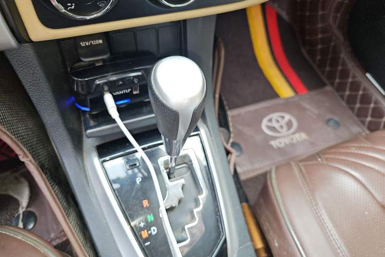 Used Toyota Corolla 2017 Revised Version 1.2T S-CVT GL Gear Lever