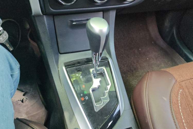 Used Toyota Corolla 2017 Revised Version 1.2T S-CVT GL Gear Lever