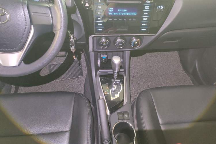 Used Toyota Corolla 2017 Revised Version 1.2T S-CVT GL Gear Lever