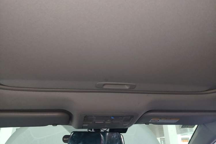 Used Toyota Corolla 2017 Revised Dual-Engine 1.8L E-CVT Leading Edition Headliner