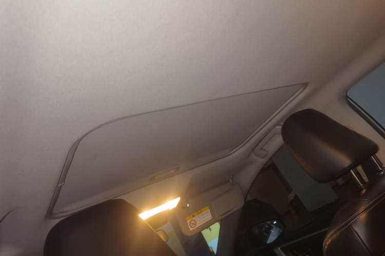 Used Toyota Corolla 2017 Revised Version 1.2T S-CVT GL-i Headliner
