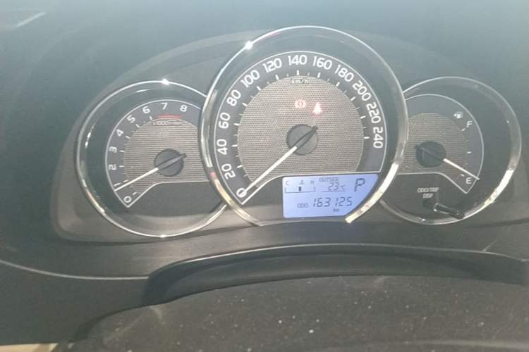 Used Toyota Corolla 2017 1.6L CVT GL Instrument Cluster