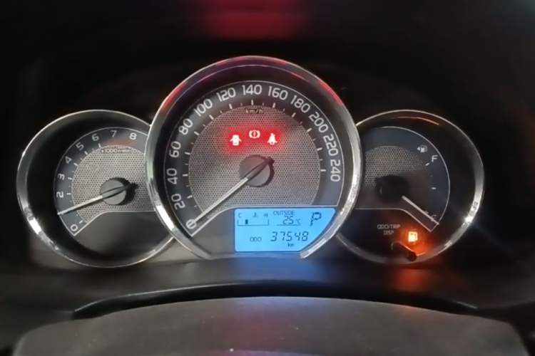 Used Toyota Corolla 2017 Revised Version 1.6L S-CVT GL Instrument Cluster