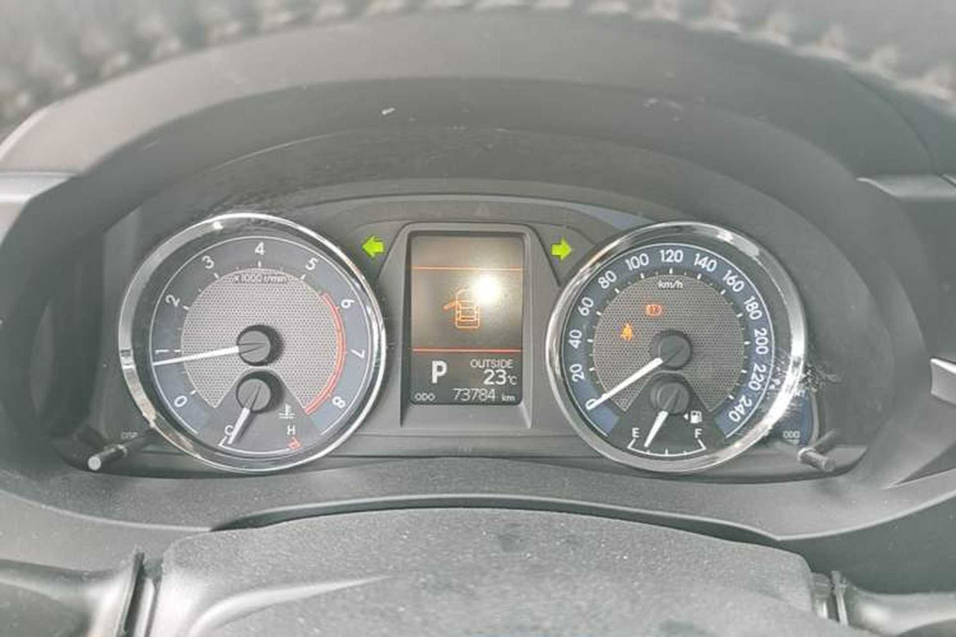 Used Toyota Corolla 2017 1.2T CVT GL-i Leather Edition Instrument Cluster