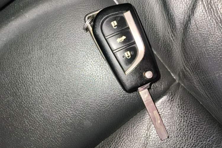 Used Toyota Corolla 2017 1.2T CVT GL-i Leather Edition Interior 1