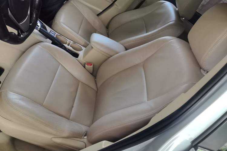 Used Toyota Corolla 2017 1.2T CVT GL Left Front Seat