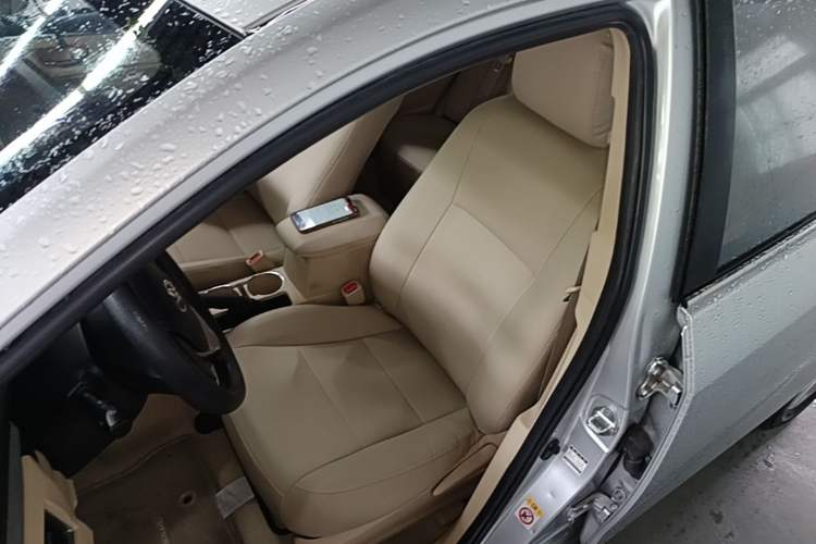 Used Toyota Corolla 2017 1.6L CVT GL Left Front Seat