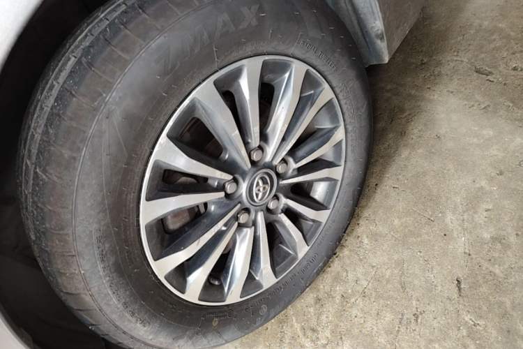 Used Toyota Corolla 2017 Revised Version 1.2T S-CVT GL Left Front Wheel Hub