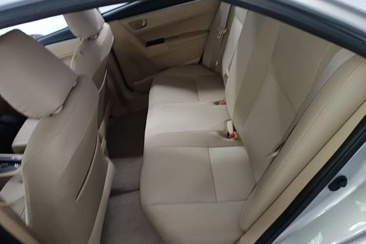 Used Toyota Corolla 2017 1.6L CVT GL Left Rear Seat
