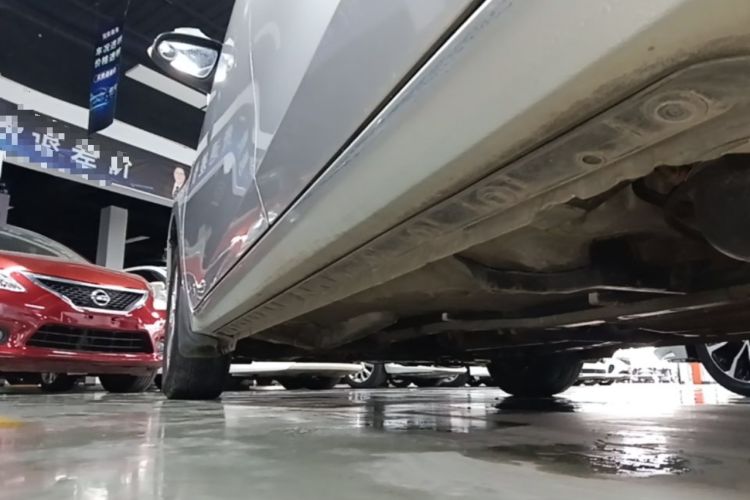 Used Toyota Corolla 2017 Revised Version 1.6L S-CVT GL Left Side Sill