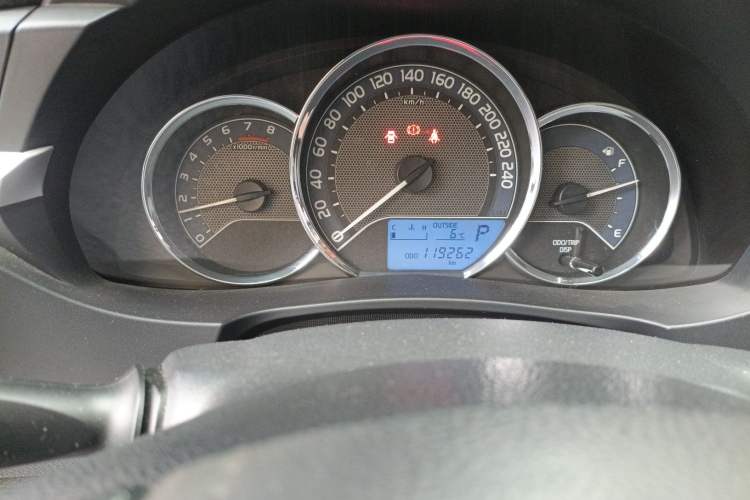 Used Toyota Corolla 2017 Revised Version 1.6L S-CVT GL Odometer Close Up